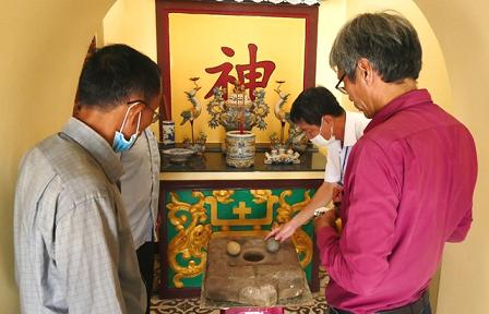 Xác minh hiện vật Chăm Pa tại đình làng Điền Trang