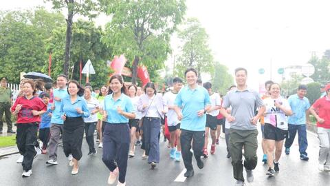 Phát động phong trào “Mỗi người dân lựa chọn ít nhất một môn thể thao phù hợp”