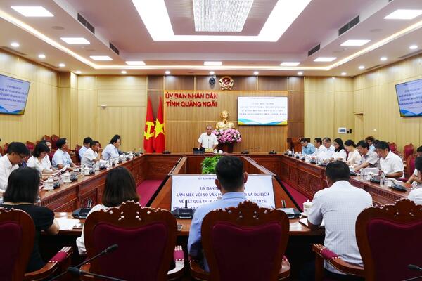UBND tỉnh làm việc với Sở Văn hóa, Thể thao và Du lịch về kết quả thực hiện nhiệm vụ quý I và triển khai nhiệm vụ quý II/2025