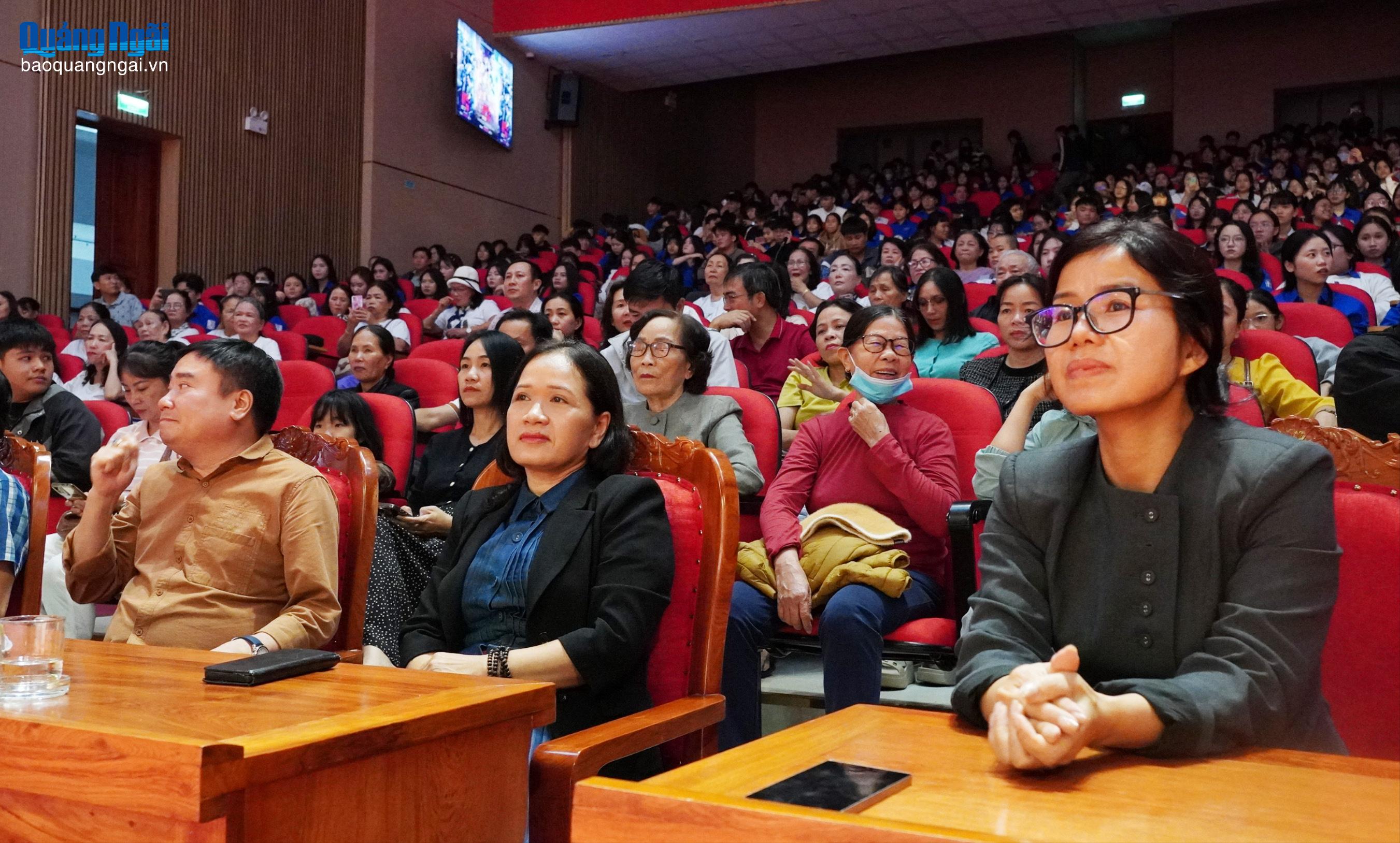 Báo và Phát thanh, Truyền hình Quảng Ngãi