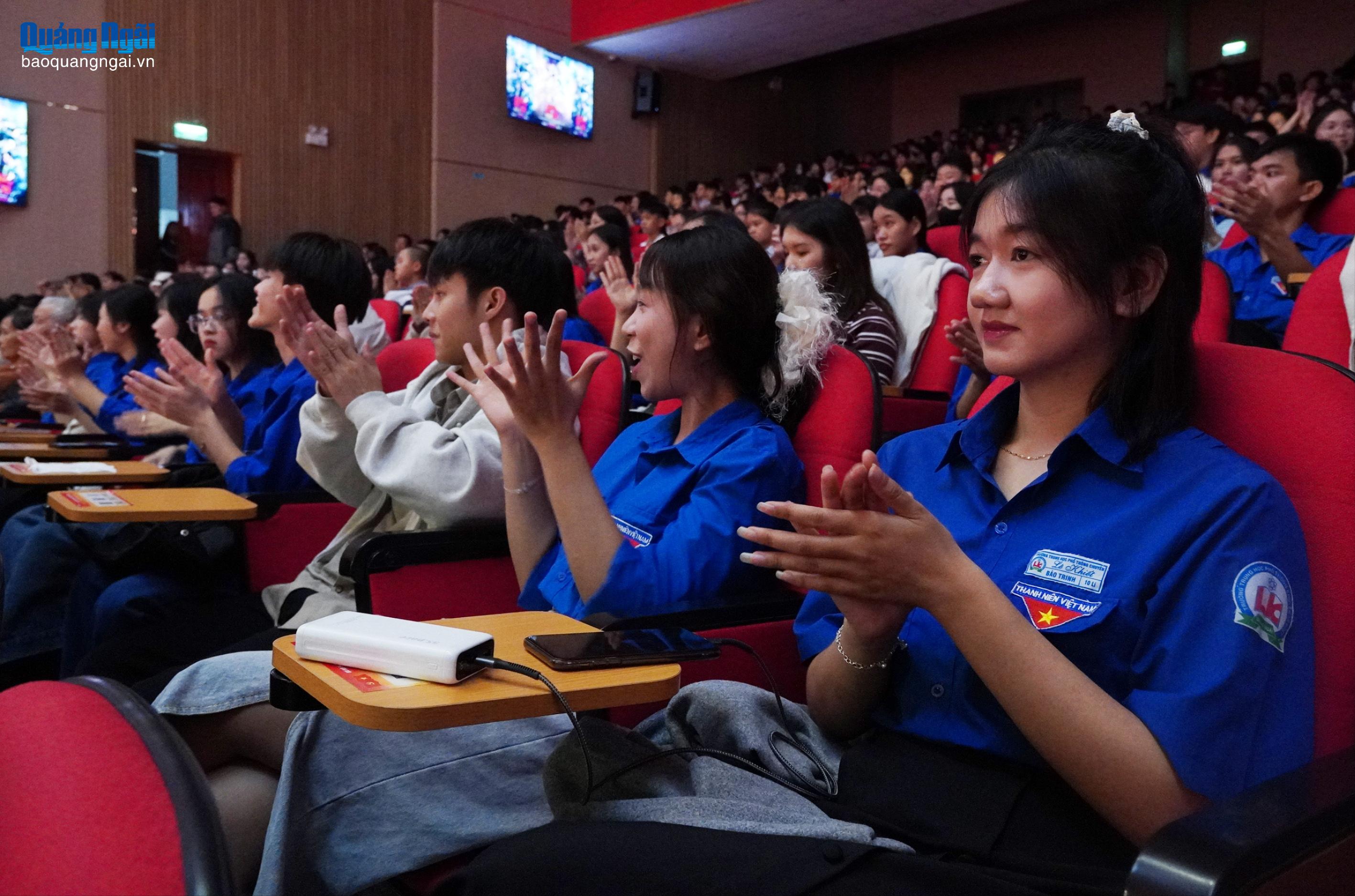 Báo và Phát thanh, Truyền hình Quảng Ngãi